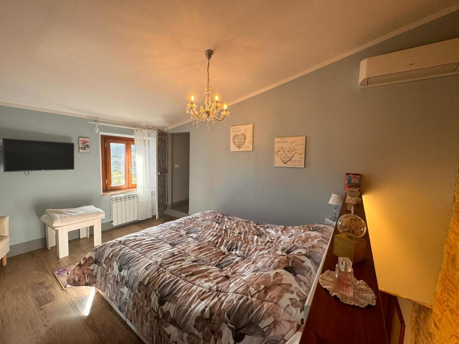 San Donato in Poggio Dolce Cuore Luxe Apartment Chianti Florence Male Romantyczne Mieszkanie מראה חיצוני תמונה