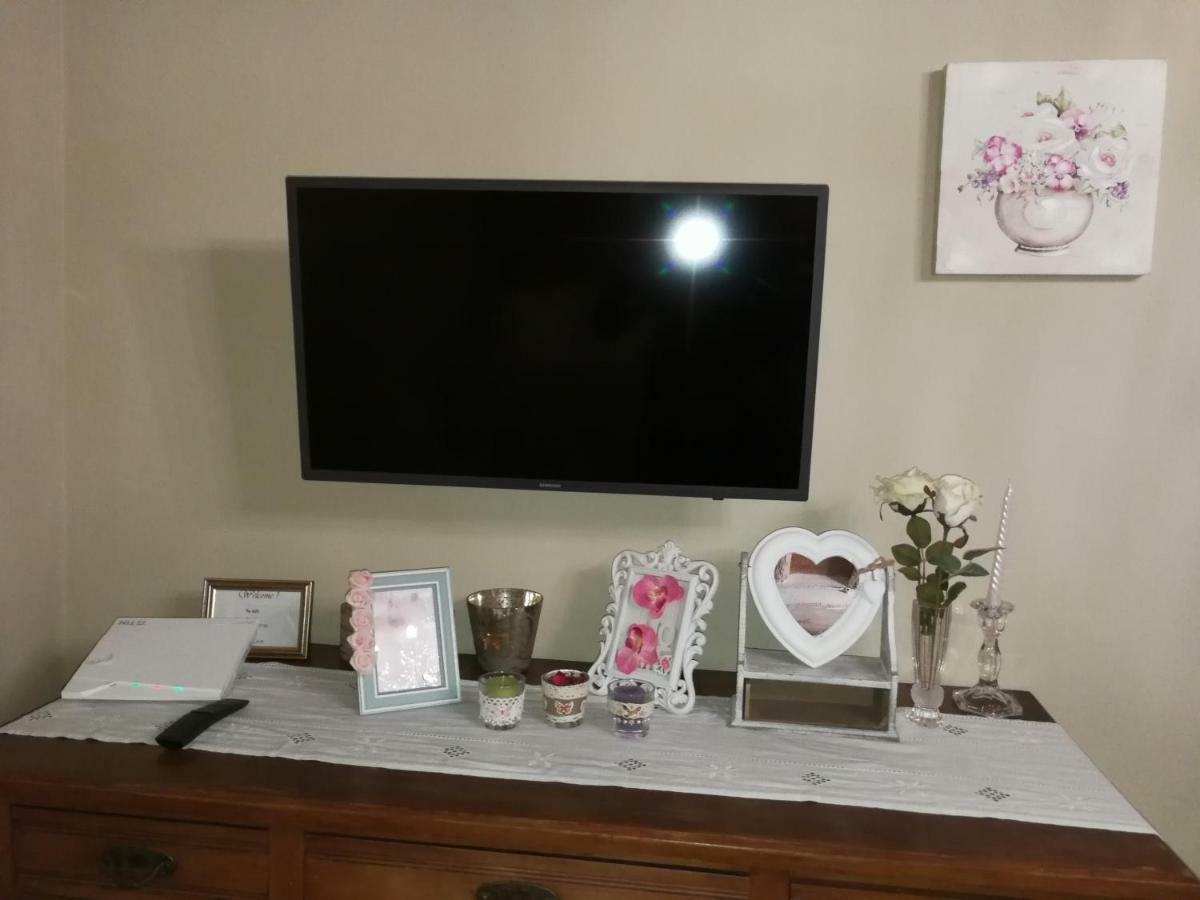 San Donato in Poggio Dolce Cuore Luxe Apartment Chianti Florence Male Romantyczne Mieszkanie מראה חיצוני תמונה